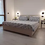 G&g House